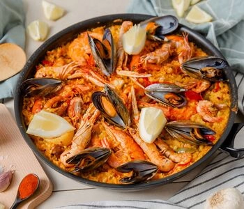 popolna paella: tradicionalni recept za spansko rizoto