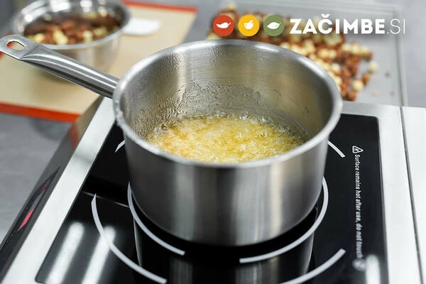recept za karamelo